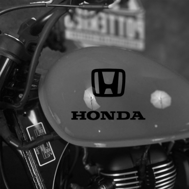 Наклейка на мотоцикл Honda logo