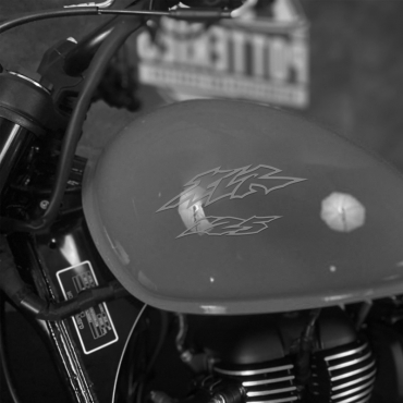 Наклейка на мотоцикл Honda XLR25