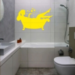 Наклейка девушка в ванне