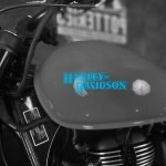 Наклейка на мотоцикл Harley-Davidson надпись